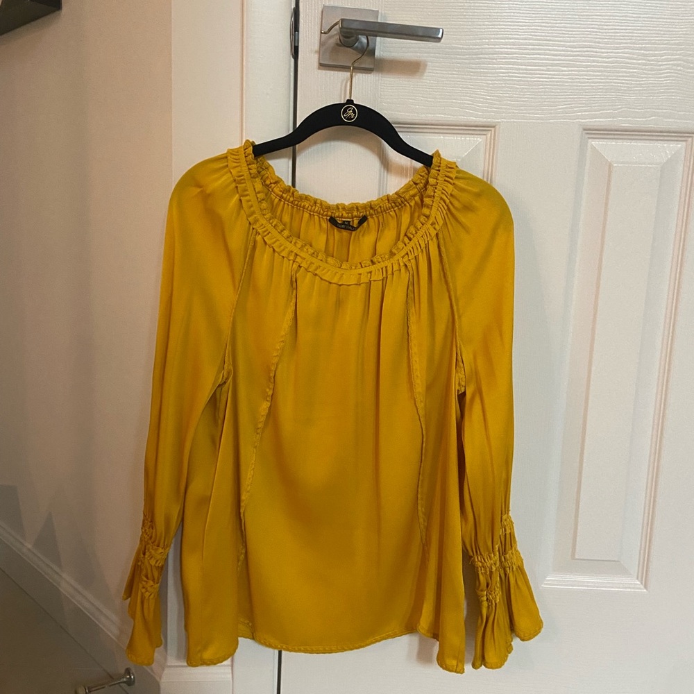 Kobi Halpern 100% Silk Pheasant Blouse with bell sleeve. NWOT.